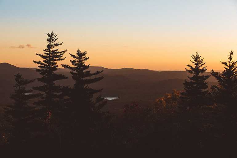 View of natural landscape in North Carolina, the state where our PTSD treatment center is located.